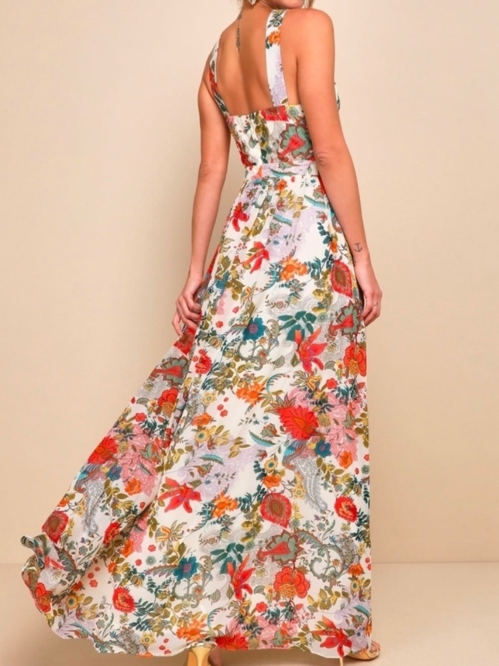 NWT Lulus Lilja Cream Floral Print Sleeveless Maxi Dress, Size Medium - Picture 2 of 9